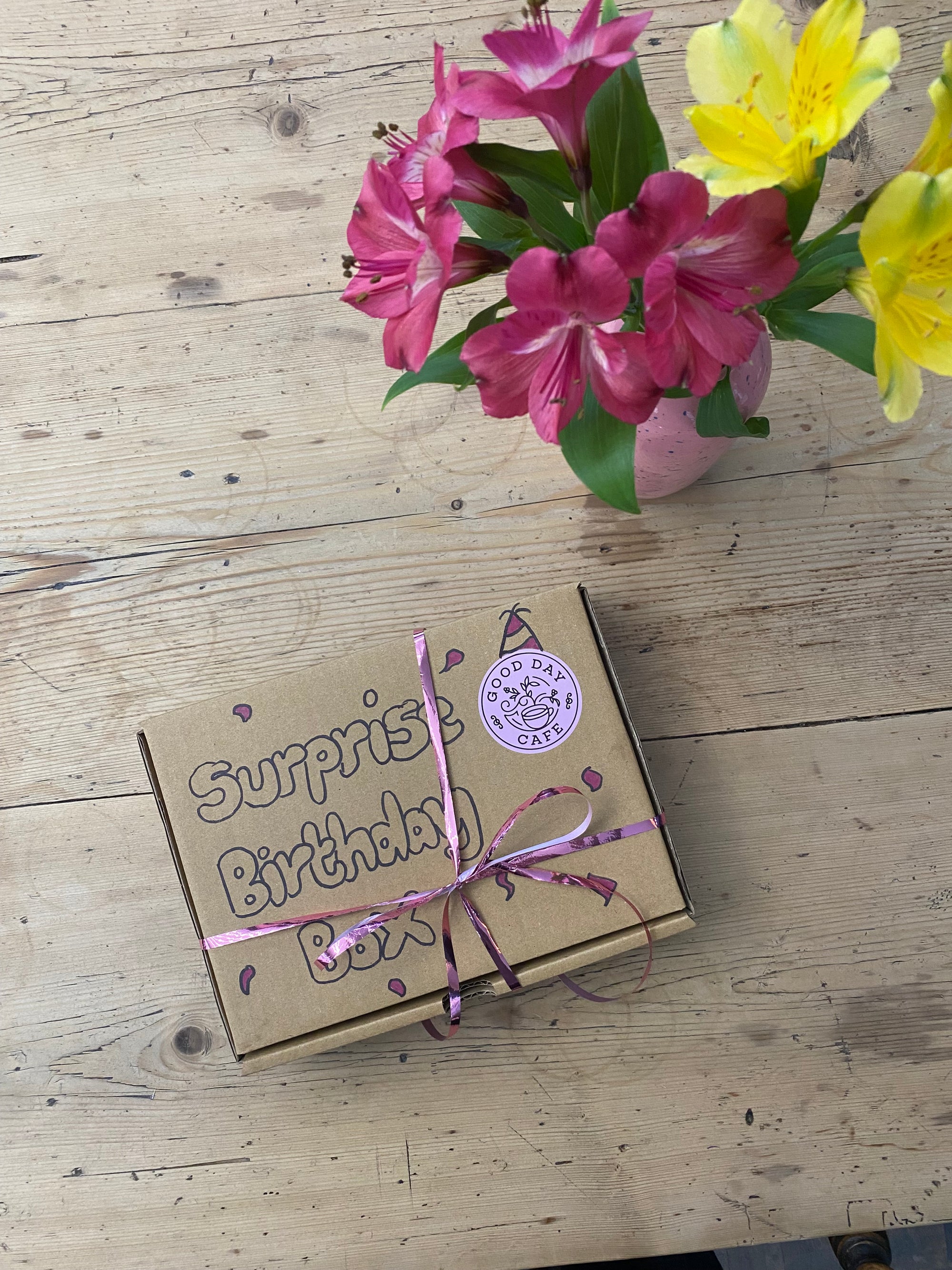 Surprise Birthday Box - COURIER DELIVERY